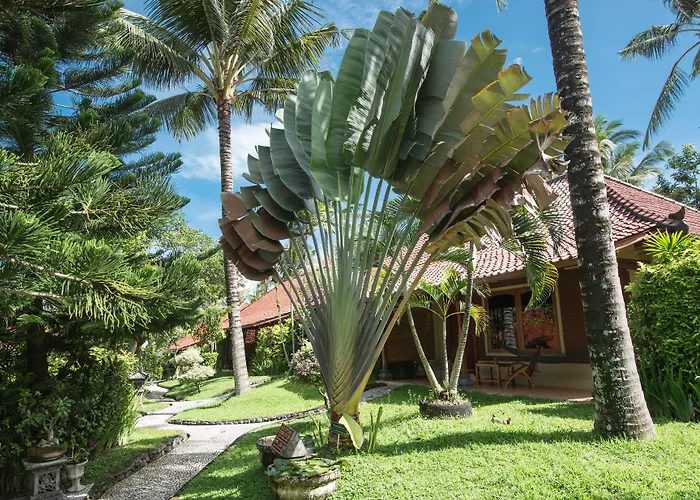 Puri Dajuma Eco-resort & Пулукан